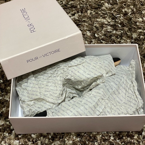 Pour La Victoire Ceceks Pump SIZE 8M - Picture 5 of 7